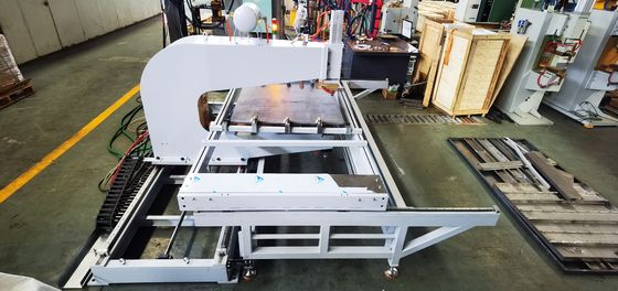 آلة لحام نقطة اللحام CNC العاكس لحام لحام البقعة